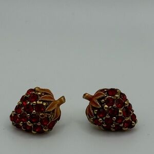 Vintage Gold Tone Strawberry Red Rhinestone Clip On Earrings